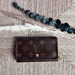 LOUIS Vuitton Womens Brown Monogram Canvas Leather Wallet Authentic